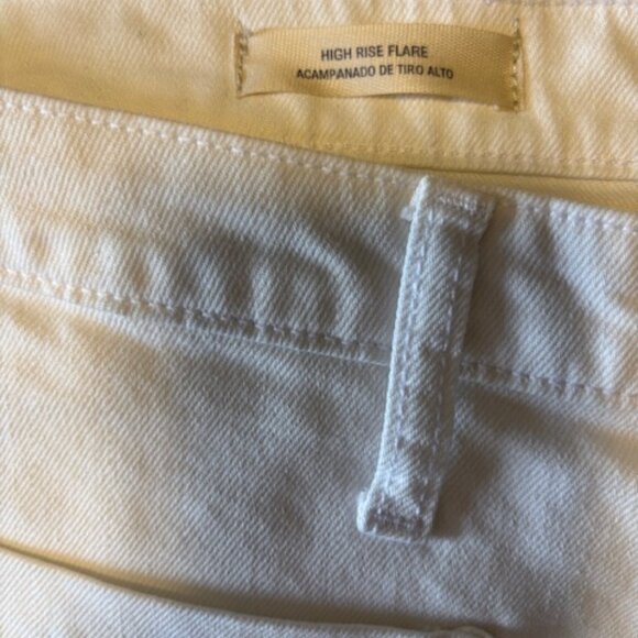 NWT Universal Thread White High Rise Flare Jeans SIZE 14 - Picture 8 of 8